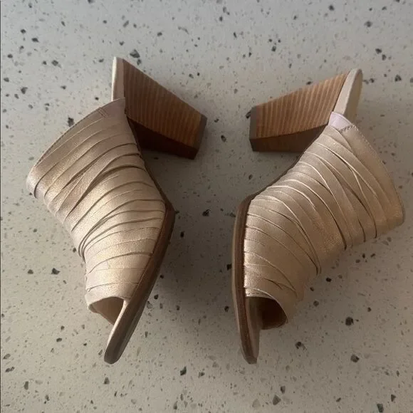 Paul Green AVERY Chic Gold Metallic Shimmer Leather Heeled Mules Shoes Size US 8 - Picture 5 of 13